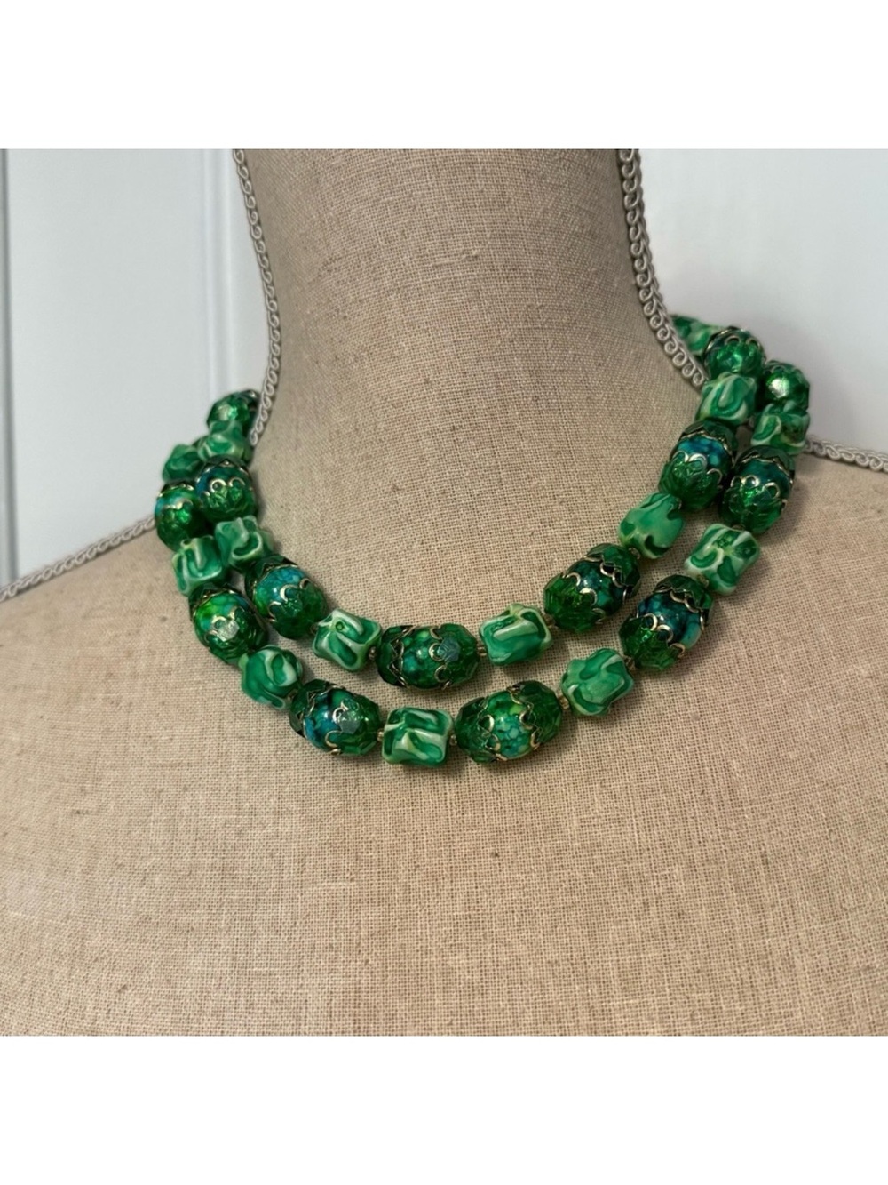 VINTAGE HONG KONG GREEN DOUBLE STRAND PLASTIC BEADS GOLD TONE CAPS BEADS 17”